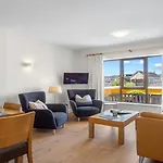River View Apartmán *